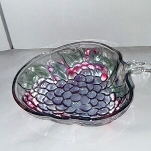 Vintage Large Indiana Glass Vineyard Grape‎ Shaped Bowl Dish Clear/Gray Purple